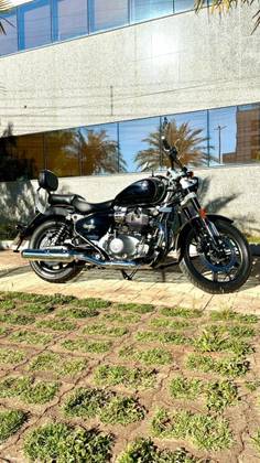 ROYAL ENFIELD METEOR 650 INTERSTELLAR ROYAL ENFIELD METEOR 650 INTERSTELLAR
